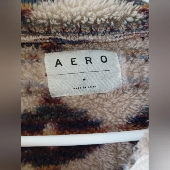 AERO Southwest Quarter Zip Fleece Top Size Medium Tan & Brown - Picture 5 of 14